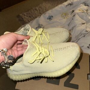 Yeezy Boost 350 V2 'Butter' Size 6 men